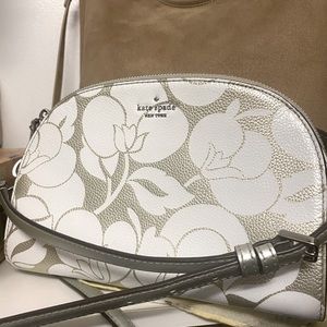 Kate Spade Crossbody Bag / Metallic Larchmont Avenue Breezy Floral /